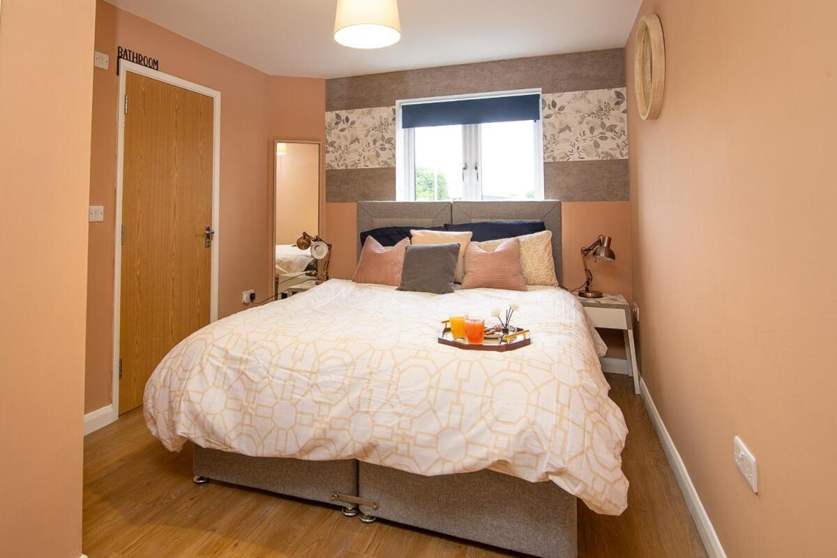 Apartamento The Monument Apartment, 2 Bedrooms, 2 Bathrooms, Private Balcony, Open Plan Kitchen, Recently Renovated, Code-access Development, Free Multi Car Park, Ideal Location